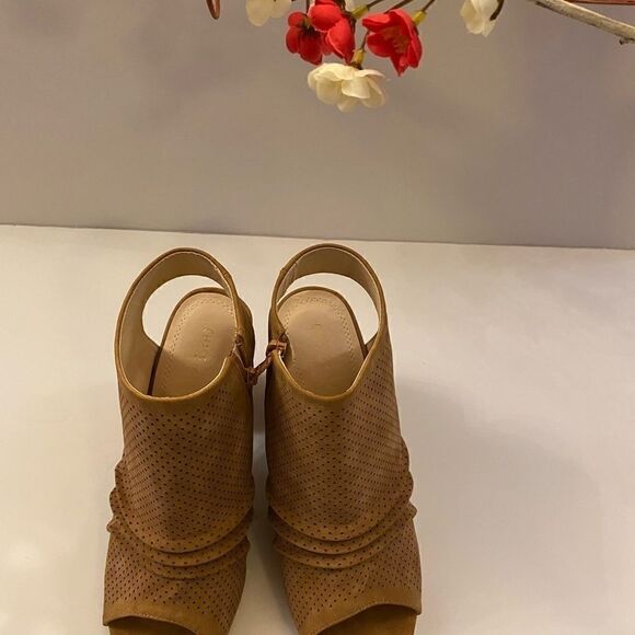 🌸Chase+ Chloe  Tan heels Fashion Sandal Size :9 - Picture 4 of 11
